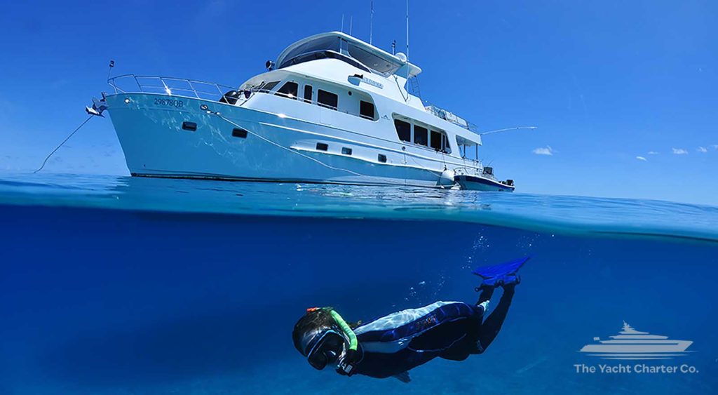 great barrier reef boat hire yacht charter Aroona