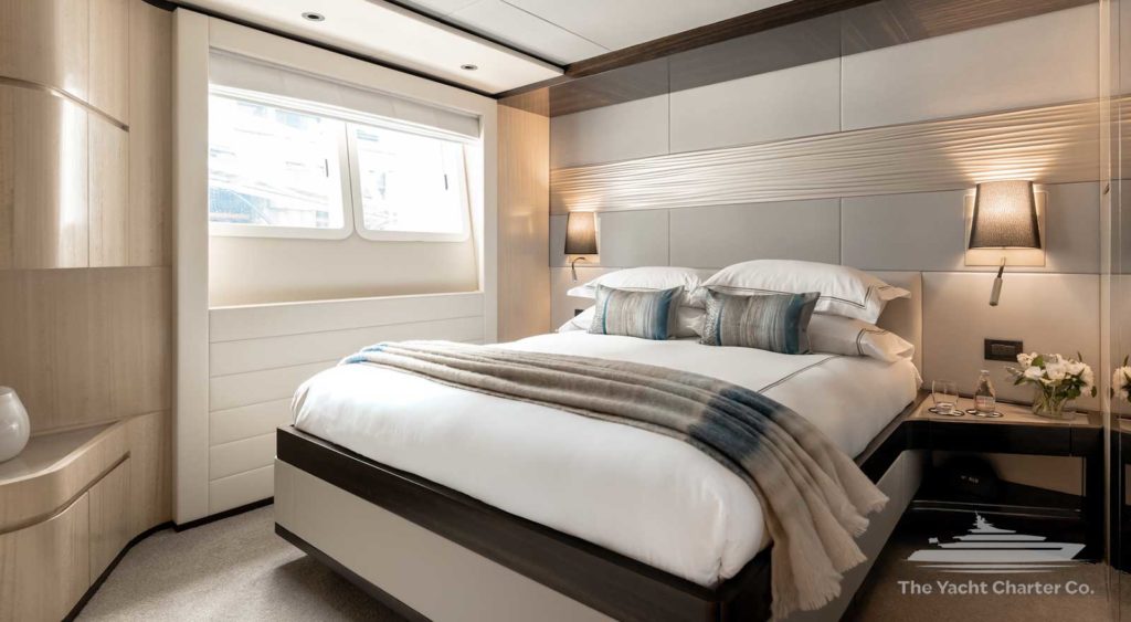 Oneworld-boat-hire-sydney-yacht-charter-sydney