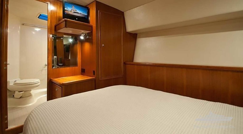 Platinum-sydney-boat-hire-yacht-charter-sydney