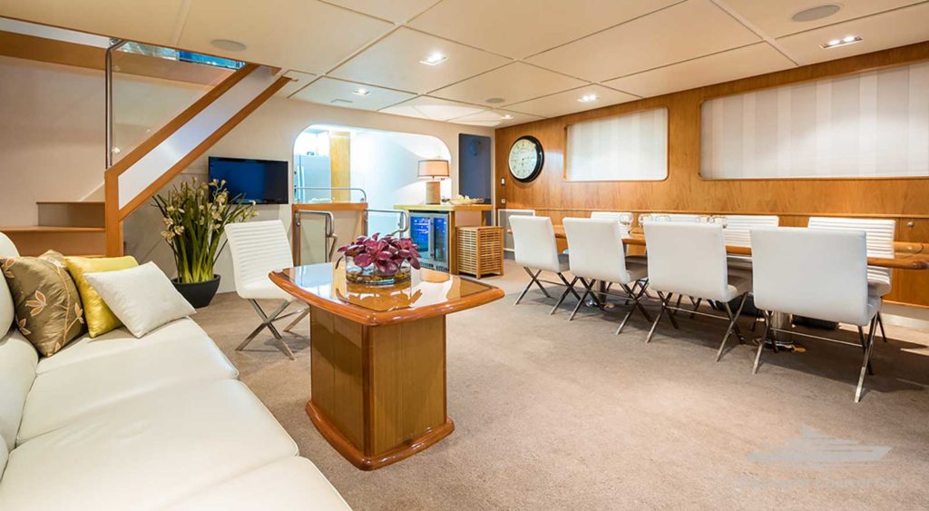 Savannah-cairns-boat-charter-yacht-hire-great-barrier-reef