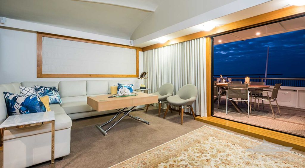 Savannah-boat-hire-yacht-charter-great-barrier-reef