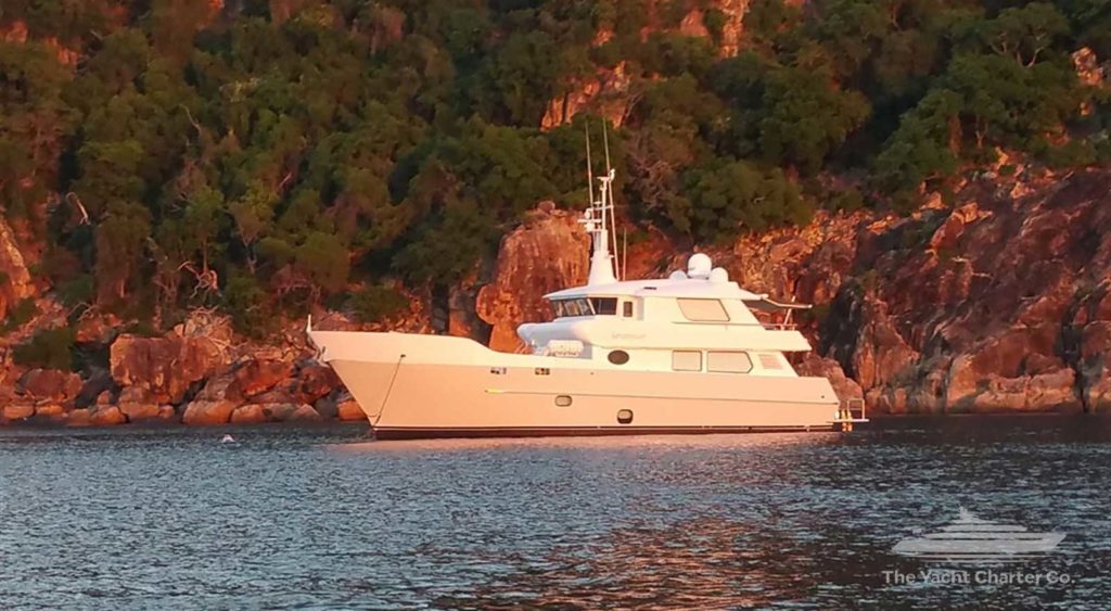 Savannah-boat-hire-yacht-charter-great-barrier-reef