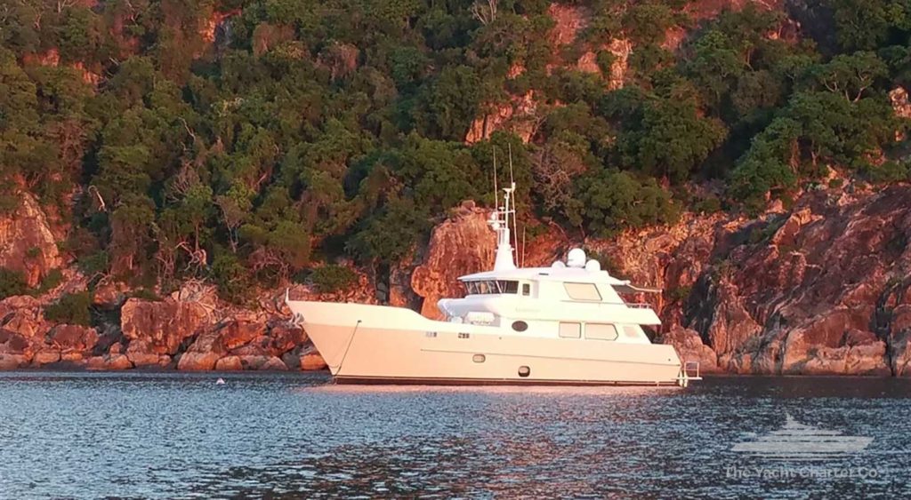 Savannah-cairns-boat-charter-yacht-hire-great-barrier-reef