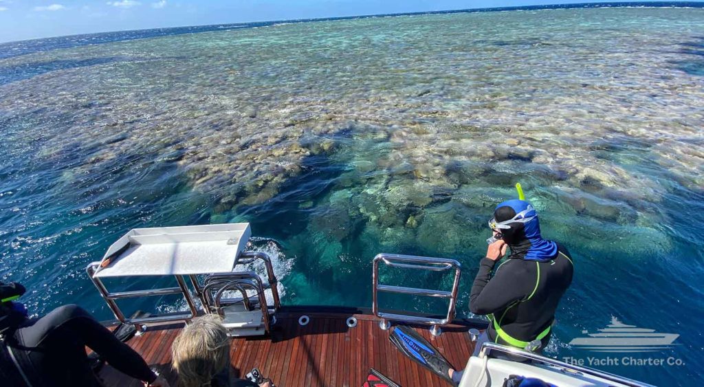 great barrier reef yacht charter Aroona boat hire