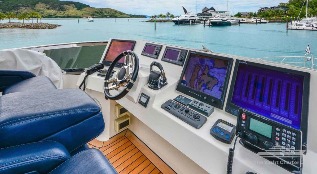 LA MAR Boat Hire Hamilton Island