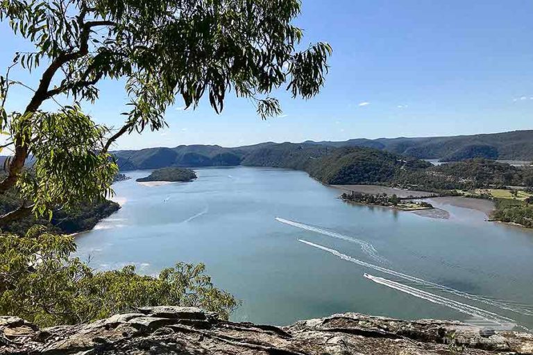 hawkesbury river yacht hire