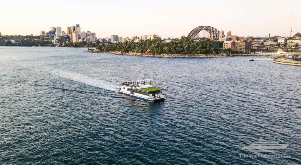 Hamptons boat hire Sydney harbour