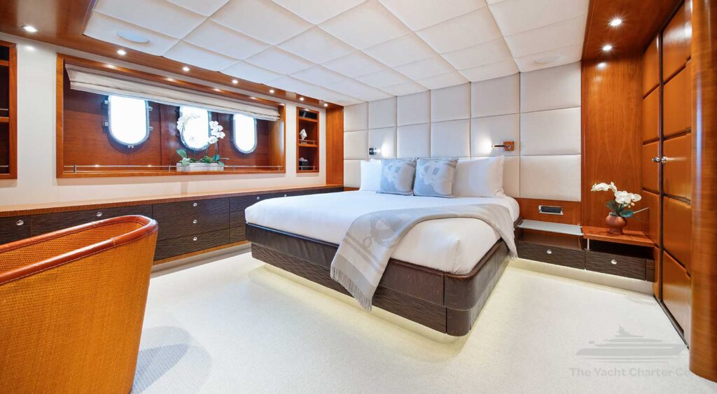 LITTLE PERLE yacht sydney