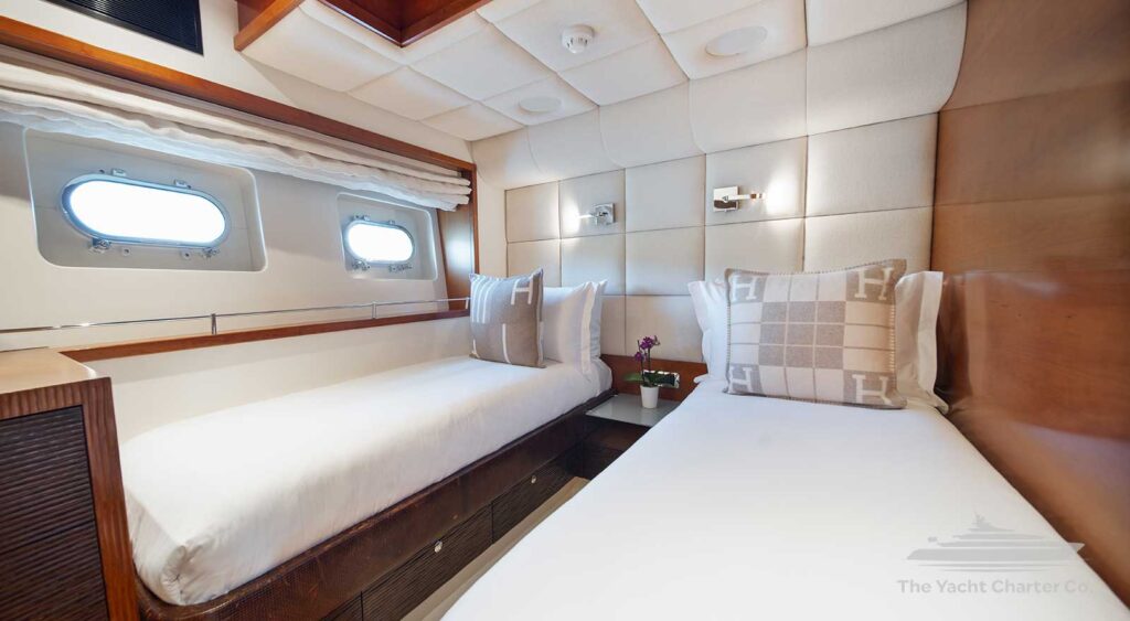 LITTLE PERLE yacht sydney