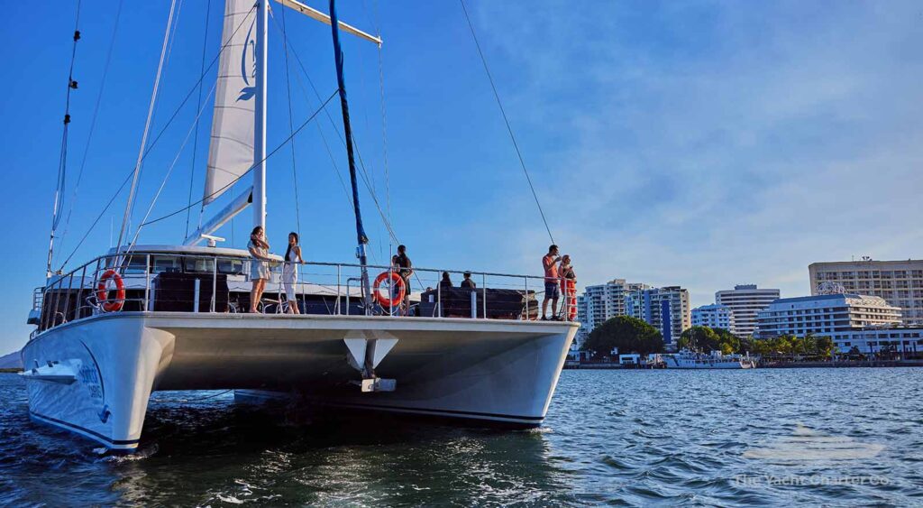 Dinner cruise Cairns